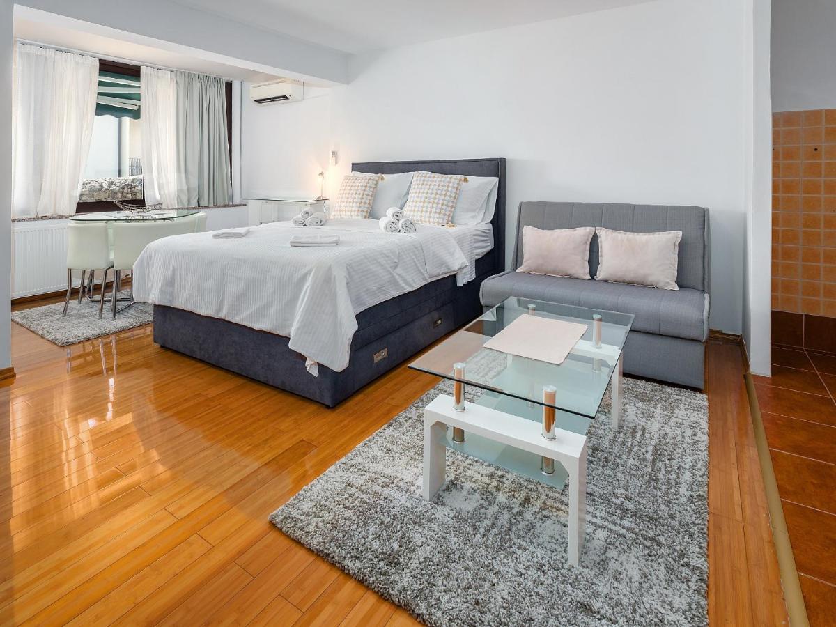 Studio Apartment "Kalina" 550 M From Sea Rijeka Exterior foto
